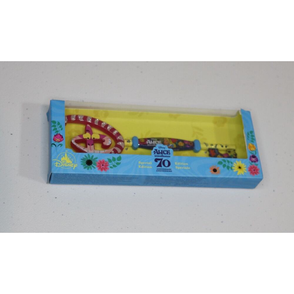 Disneyland Alice in Wonderland 70th Anniversary Special Edition Key - Picture 2 of 3